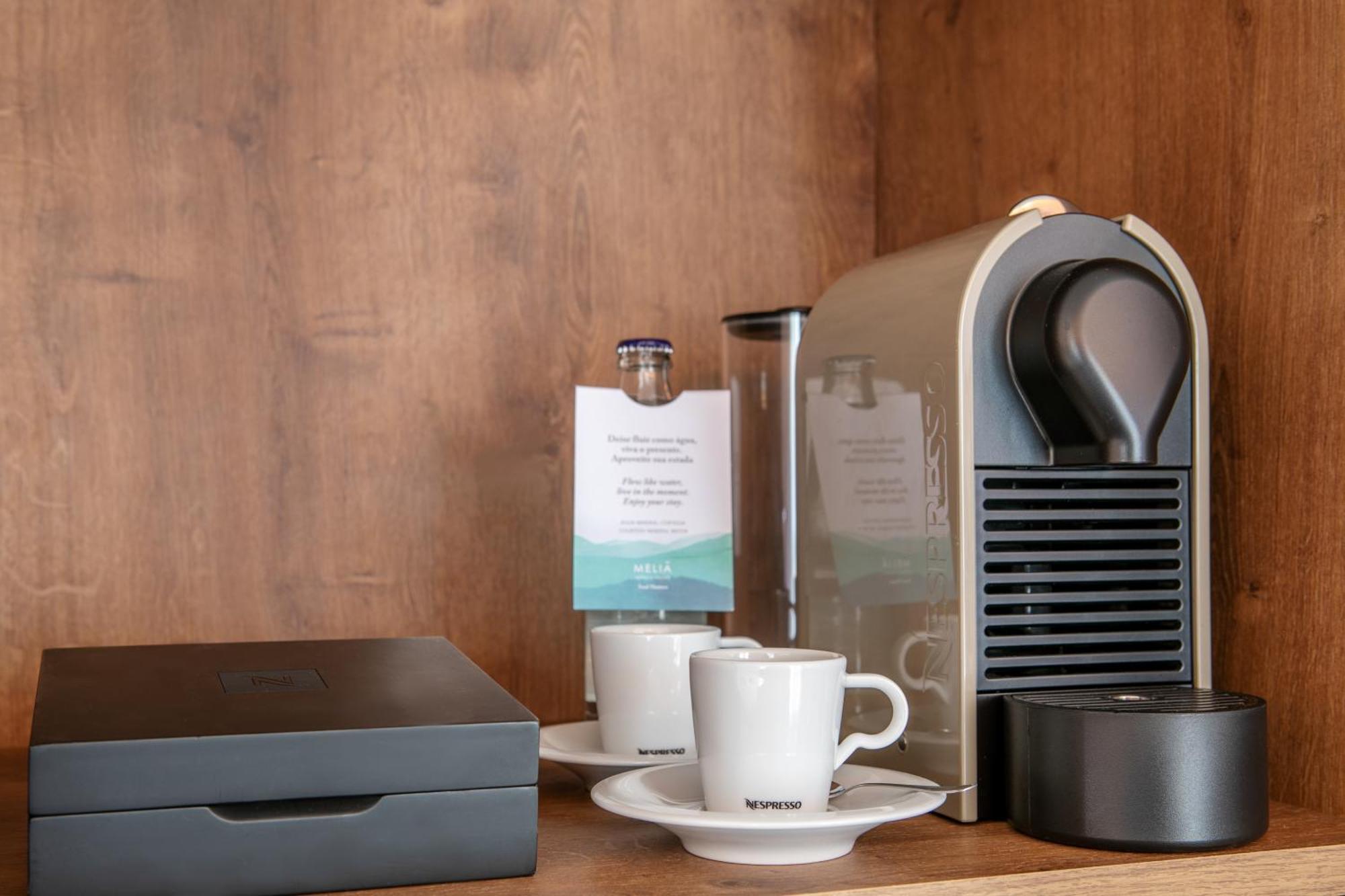Hotel Meliá Jardim Europa São Paulo Exteriér fotografie A Nespresso coffee machine