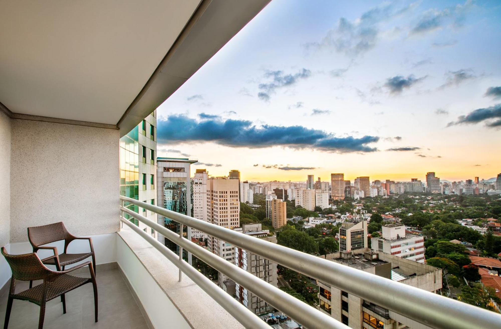 Hotel Meliá Jardim Europa São Paulo Exteriér fotografie View from a balcony