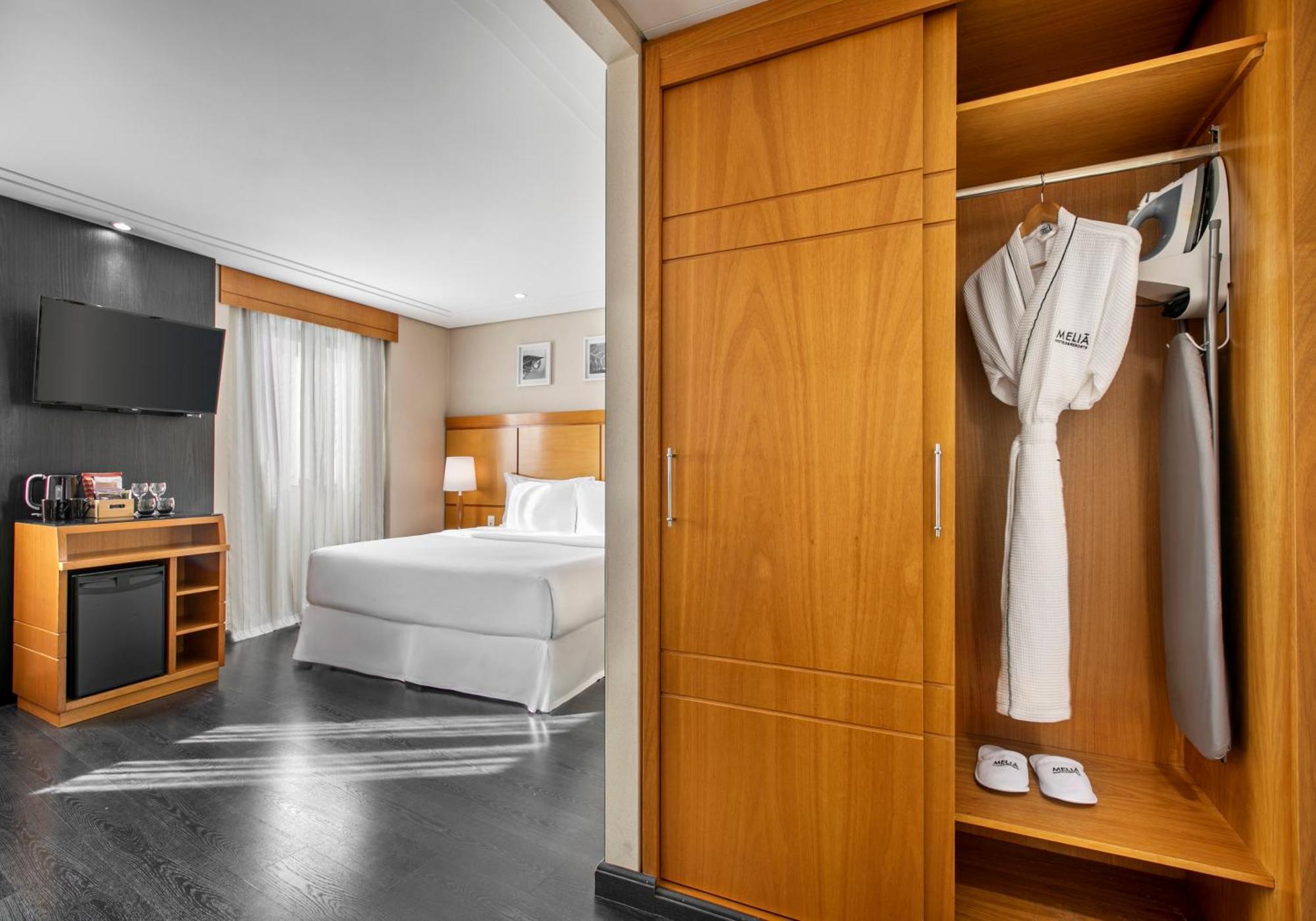 Hotel Meliá Jardim Europa São Paulo Exteriér fotografie A room at the hotel