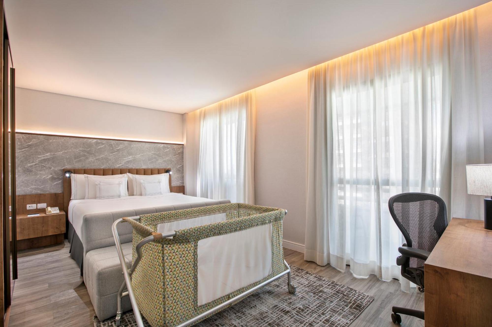 Hotel Meliá Jardim Europa São Paulo Exteriér fotografie A crib in a hotel room