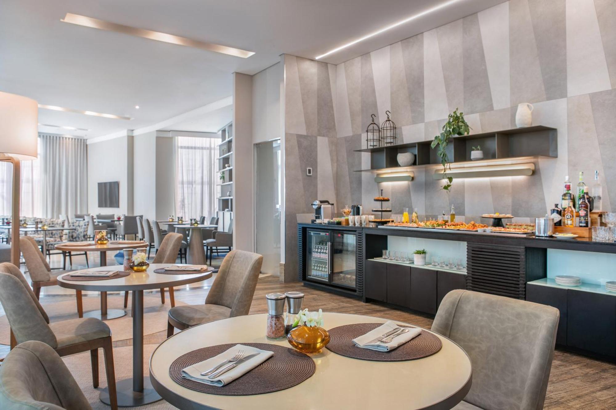 Hotel Meliá Jardim Europa São Paulo Exteriér fotografie The lounge at the airport